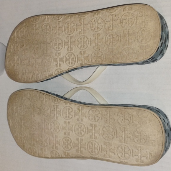Tory Burch Leopard Print Sandals. Womens size 8. Cream & Black in color. - Picture 7 of 12